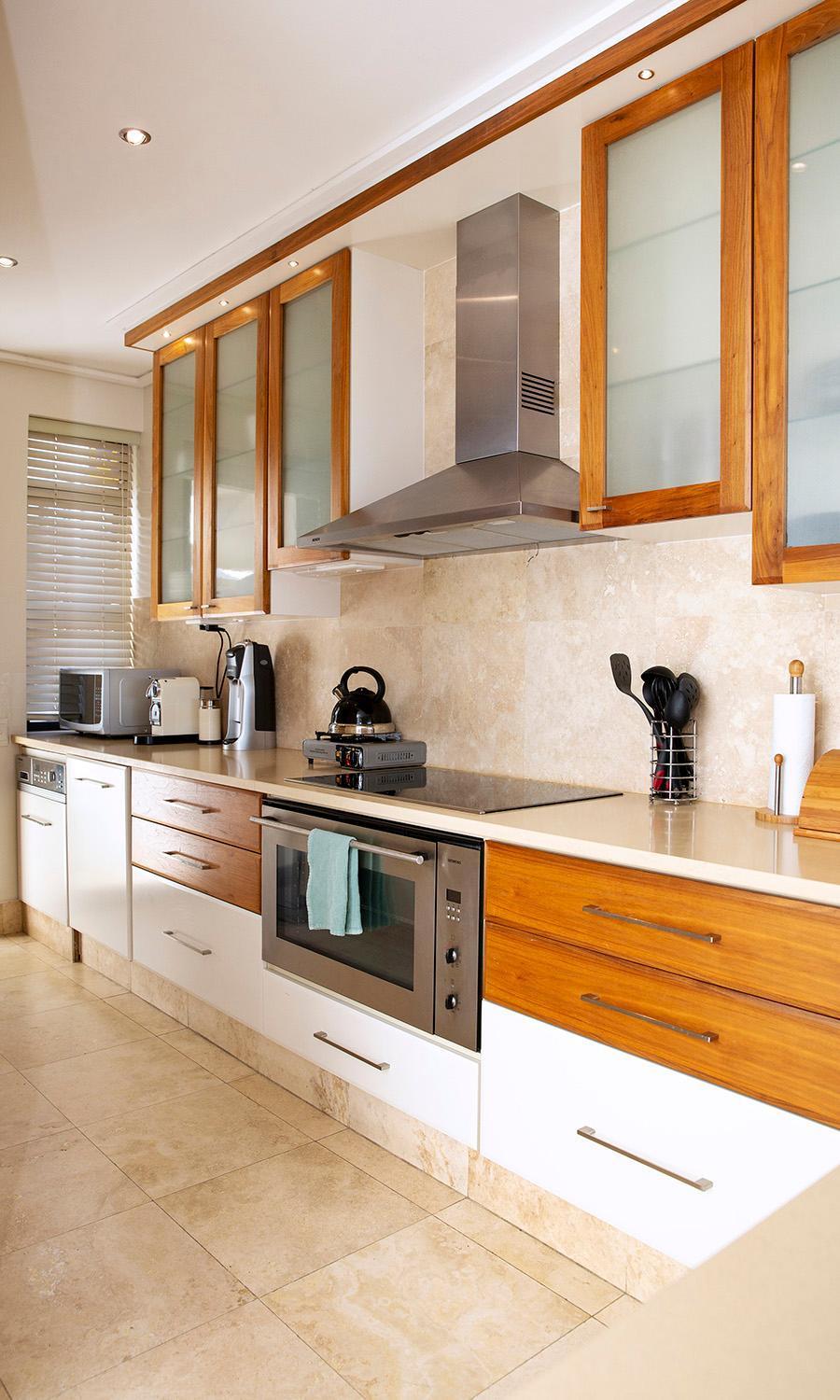 74 On Marine Apartment Херманус Екстериор снимка
