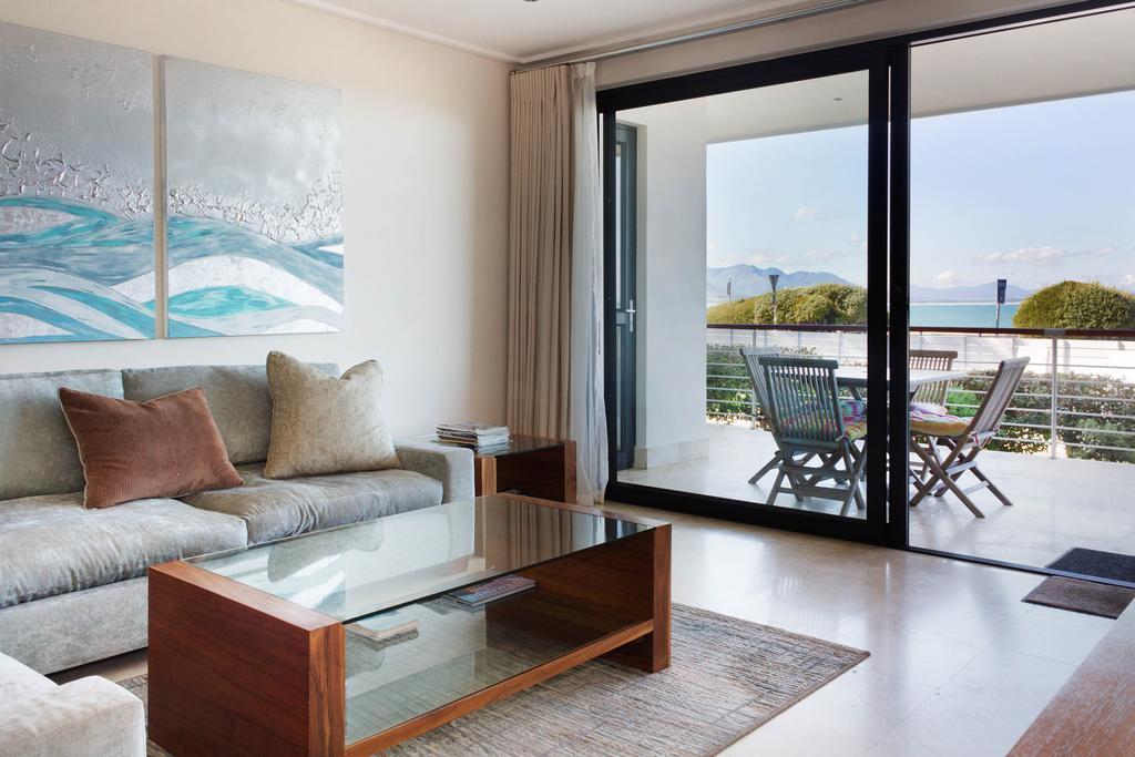 74 On Marine Apartment Херманус Стая снимка