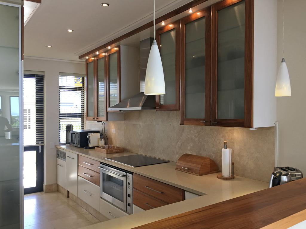 74 On Marine Apartment Херманус Екстериор снимка