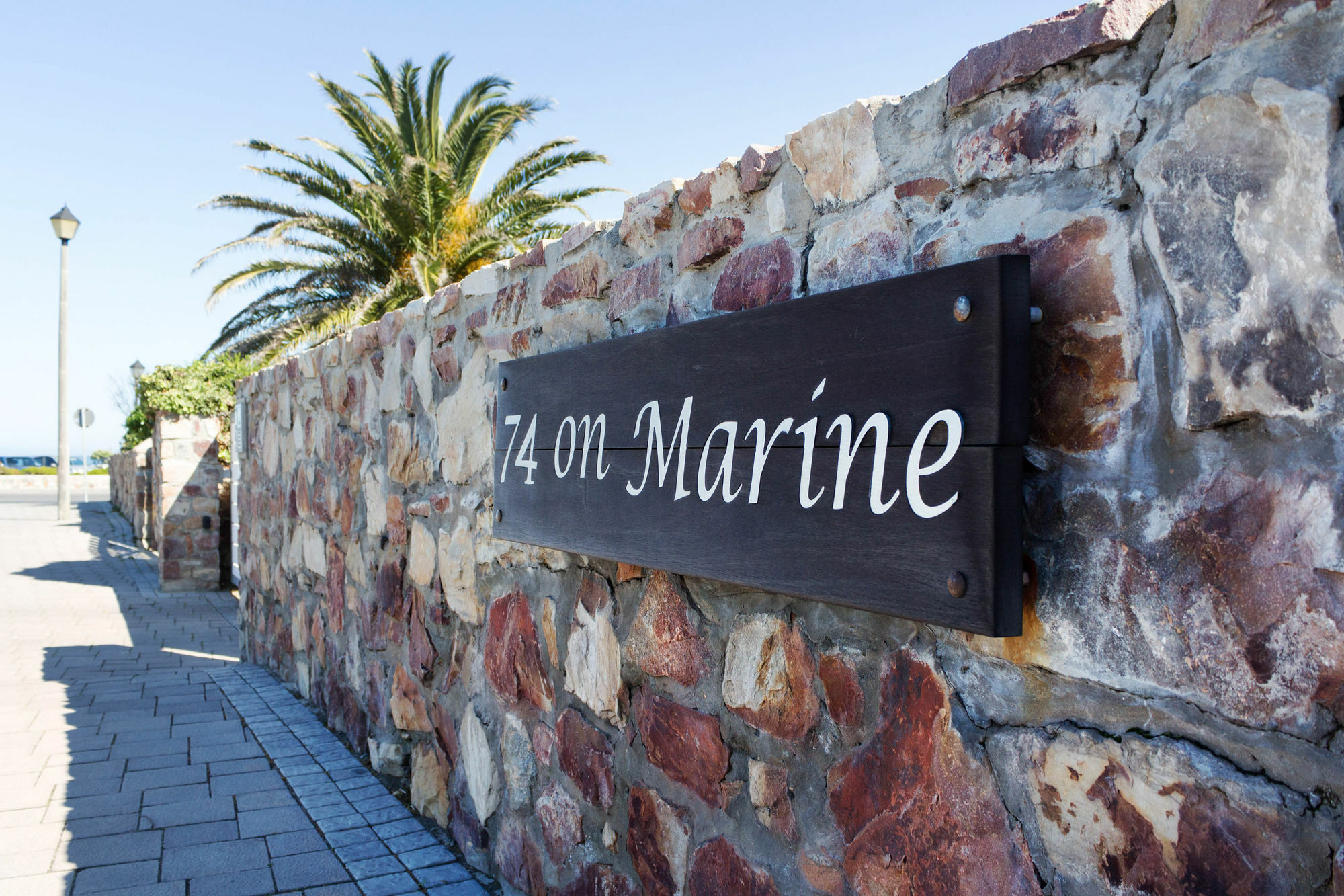 74 On Marine Apartment Херманус Екстериор снимка