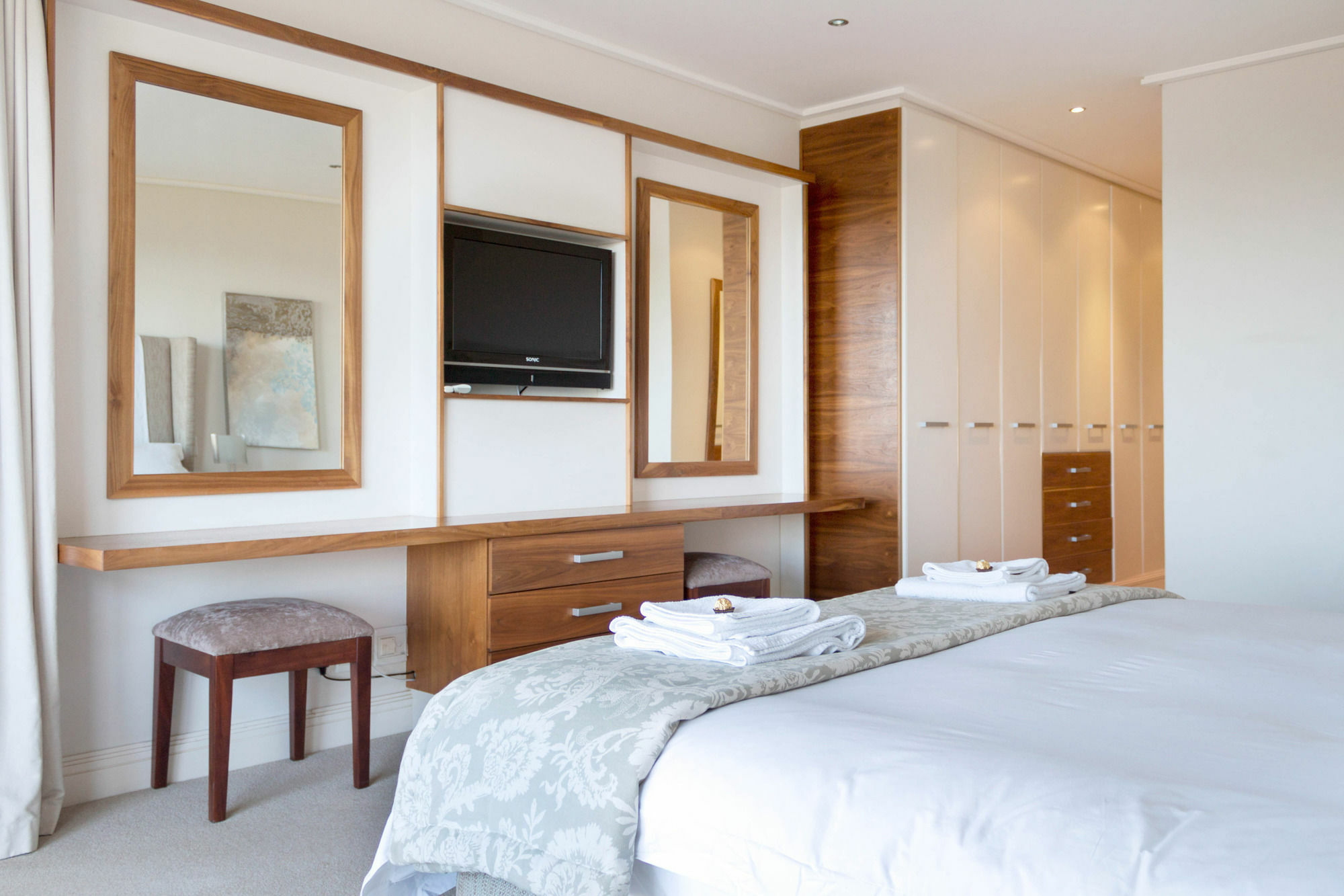 74 On Marine Apartment Херманус Екстериор снимка